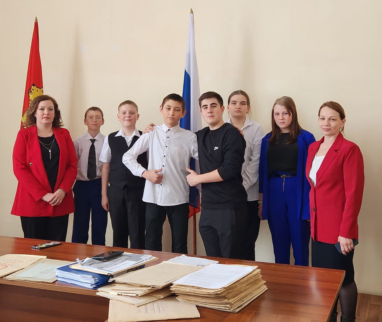 Экскурсия по муниципальному архиву Казачинского района для учащихся Челноковской средней общеобразовательной школы.