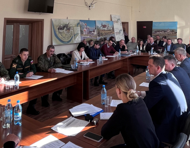 12 октября в Администрации Казачинского района прошло совещание рабочей группы, с представителями краевой администрации..